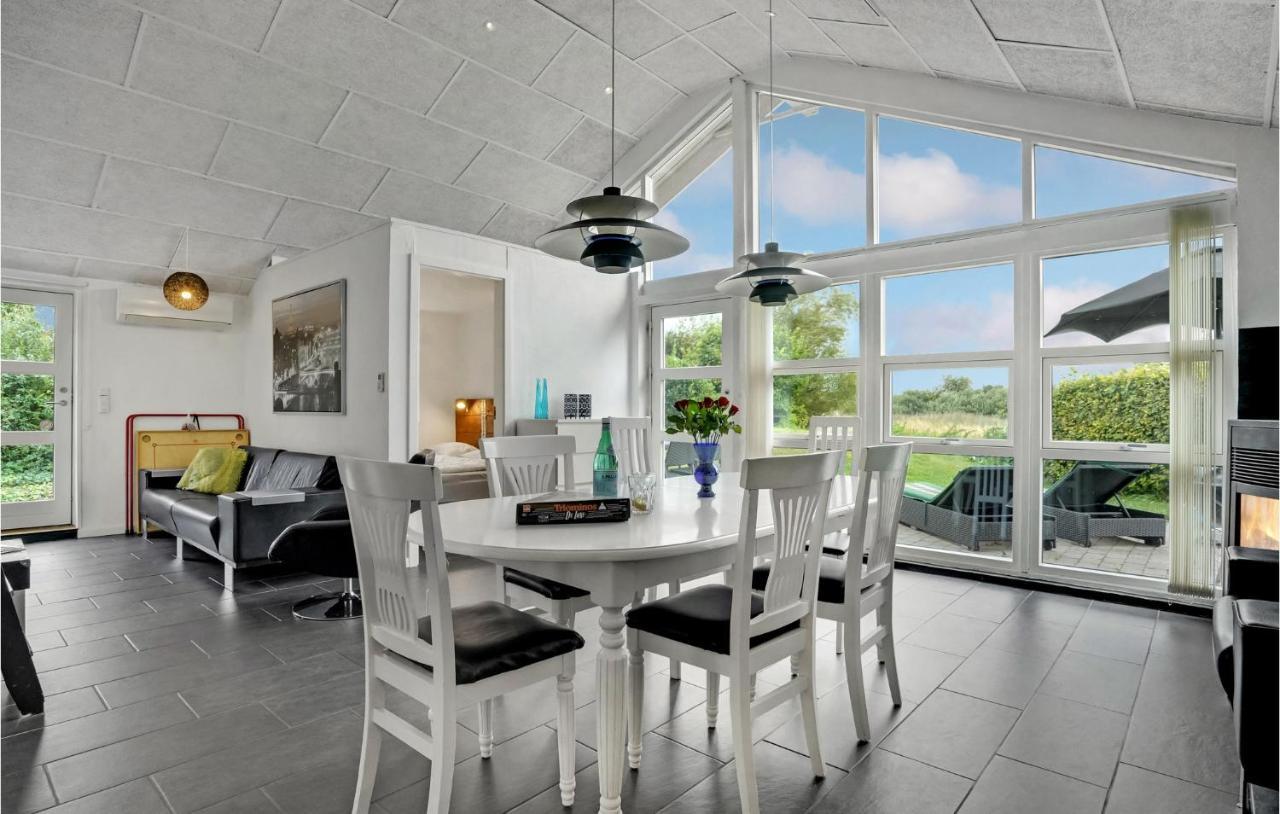 Beautiful Home In Borkop With Kitchen Екстериор снимка