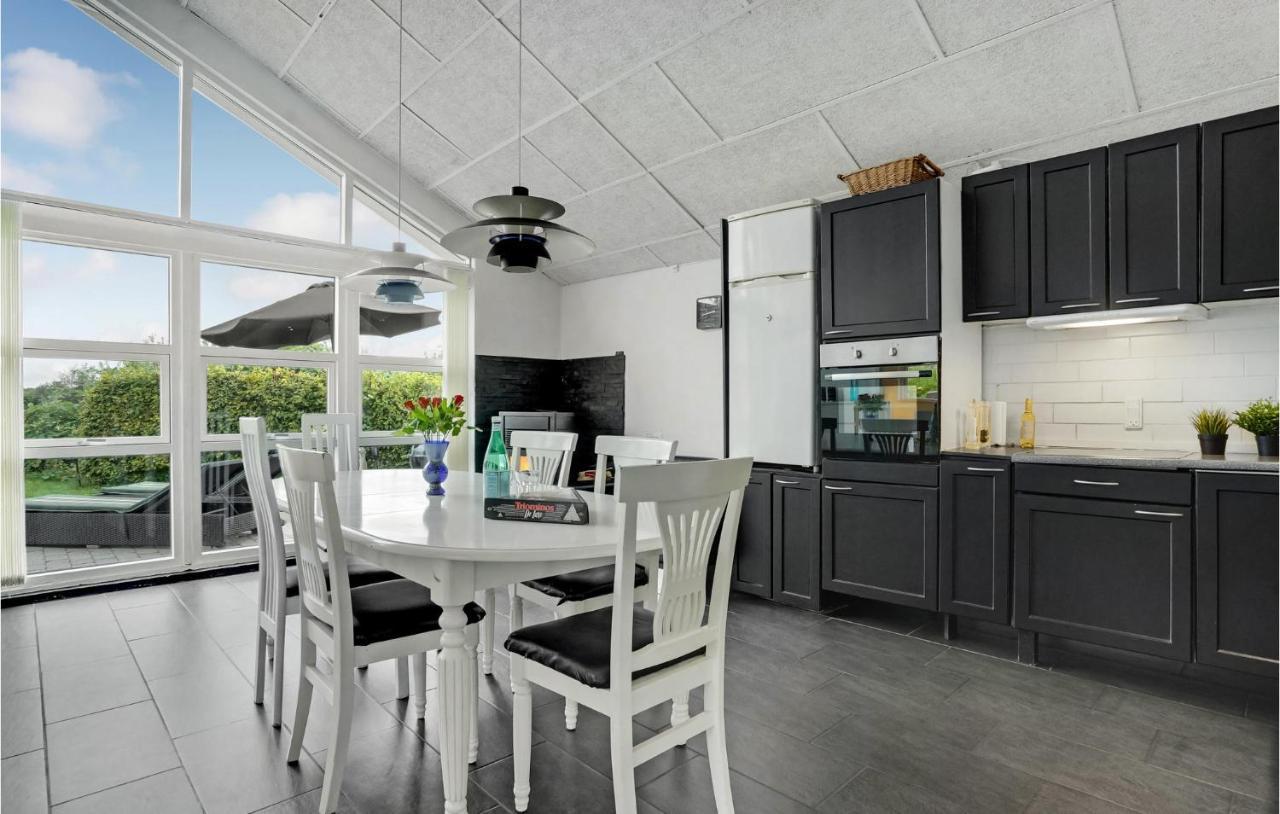 Beautiful Home In Borkop With Kitchen Екстериор снимка